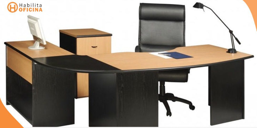 equipamiento de mobiliario en oficina